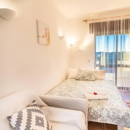 Bright 10min From 2 Stunning Beaches * Olhos de Agua (Albufeira)