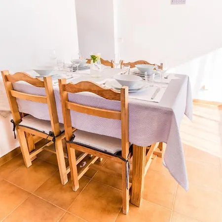 Bright 10min From 2 Stunning Beaches *