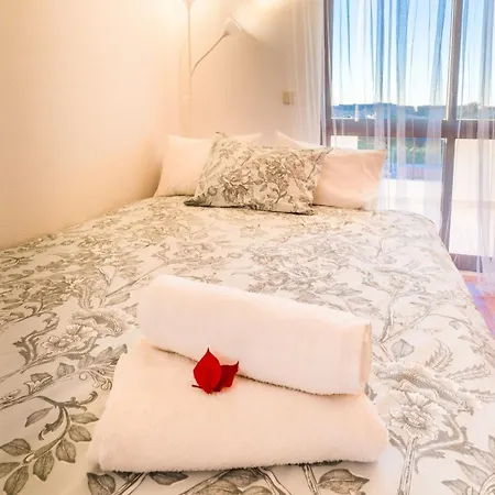 Bright 10min From 2 Stunning Beaches Olhos de Agua (Albufeira)