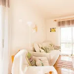 Bright 10min From 2 Stunning Beaches