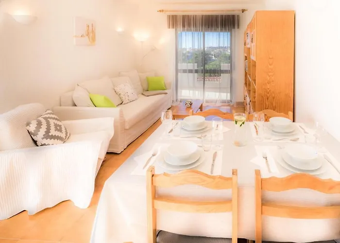 Bright 10min From 2 Stunning Beaches